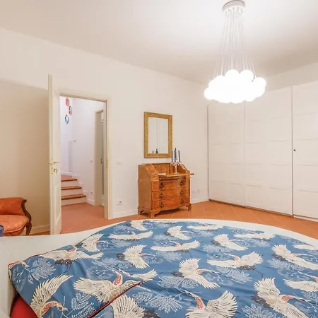 Apartment Inner Garden Retreat Near Ghirlandina Modena