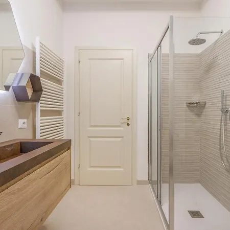 Apartamento Inner Garden Retreat Near Ghirlandina *