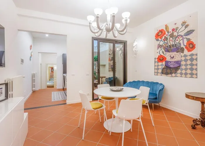 Inner Garden Retreat Near Ghirlandina Appartamento Modena