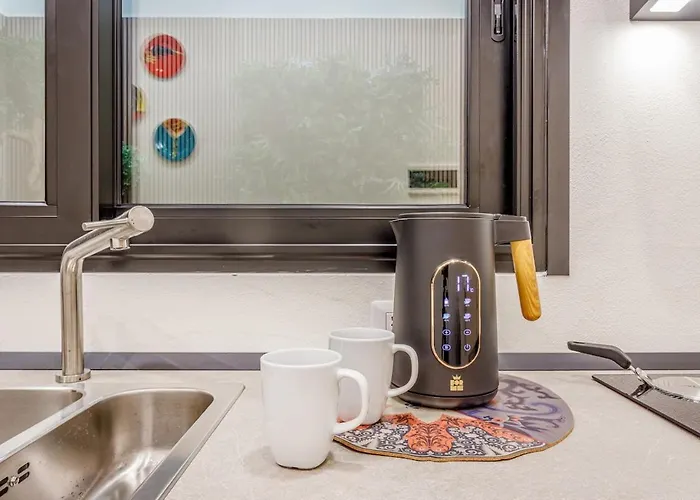 Lägenhet Inner Garden Retreat Near Ghirlandina *