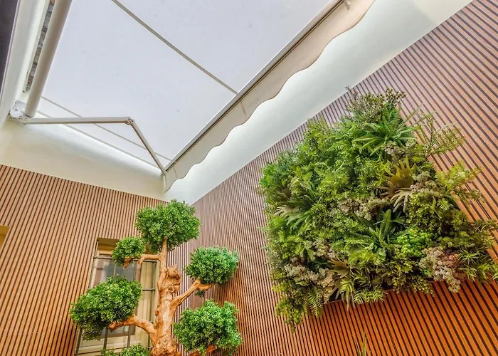 Inner Garden Retreat Near Ghirlandina Modena