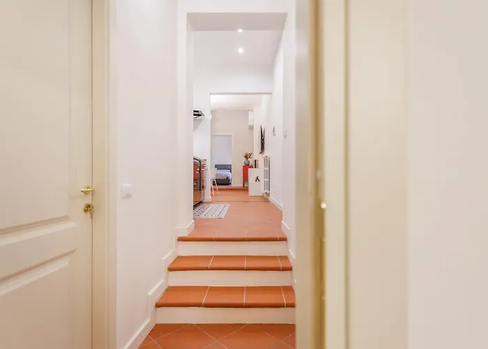 Lägenhet Inner Garden Retreat Near Ghirlandina