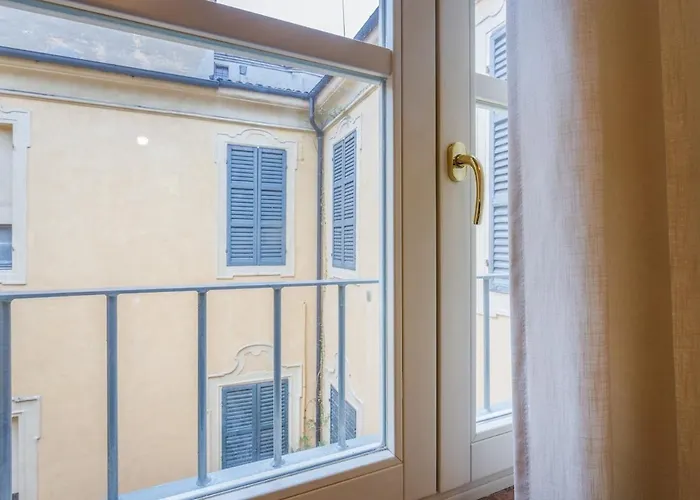 Inner Garden Retreat Near Ghirlandina Lägenhet *